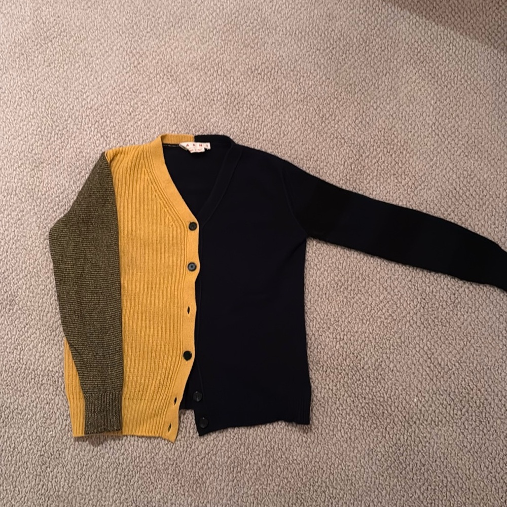 Marni Authentic 100% wool Italian made multi-color cardigan